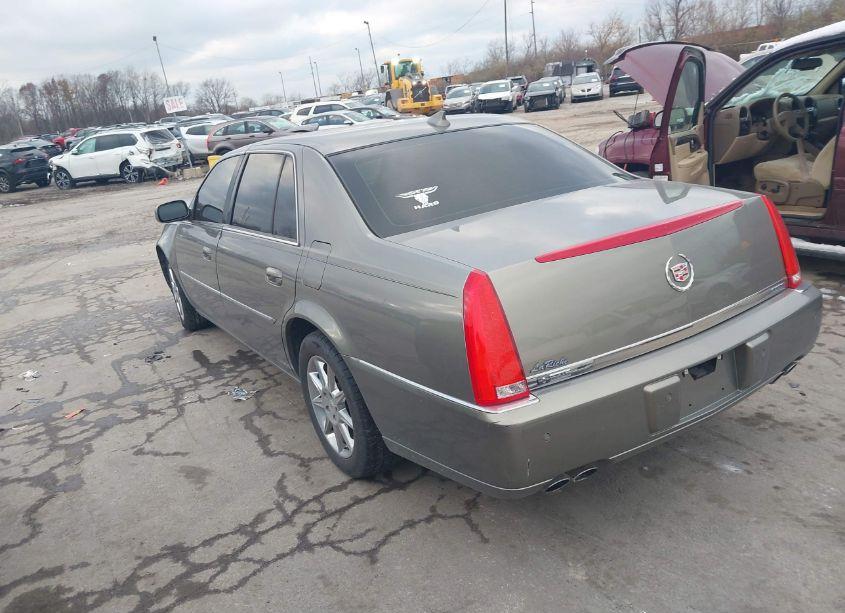 Photo 3 of 2011 Cadillac Dts LUXURY COLLECTION (VIN 1G6KD5E61BU144551)
