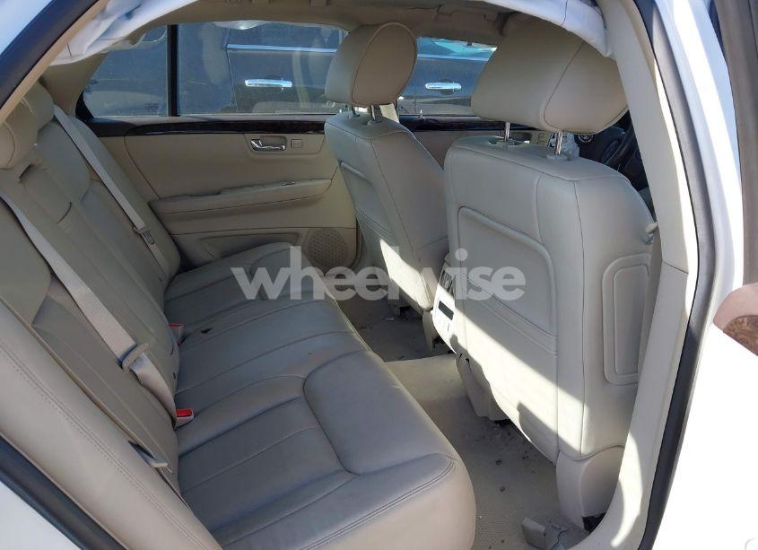 Photo 8 of 2011 Cadillac Dts LUXURY COLLECTION (VIN 1G6KD5E63BU139979)