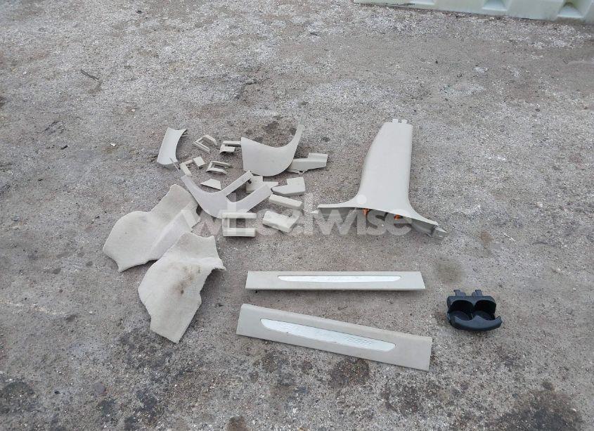 Photo 12 of 2011 Cadillac Dts LUXURY COLLECTION (VIN 1G6KD5E64BU140087)