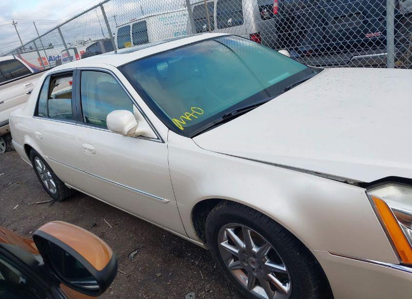 Photo 13 of 2011 Cadillac Dts LUXURY COLLECTION (VIN 1G6KD5E68BU120893)