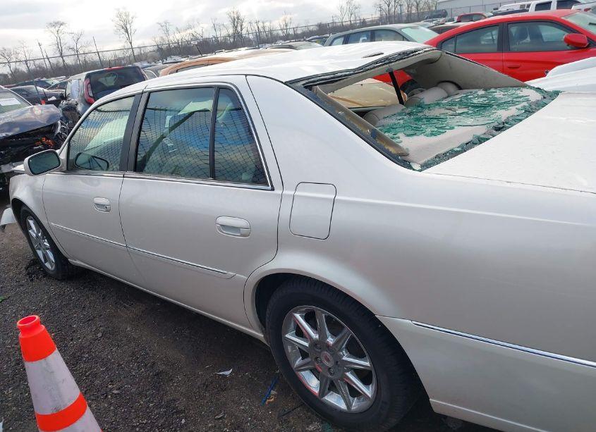 Photo 14 of 2011 Cadillac Dts LUXURY COLLECTION (VIN 1G6KD5E68BU120893)