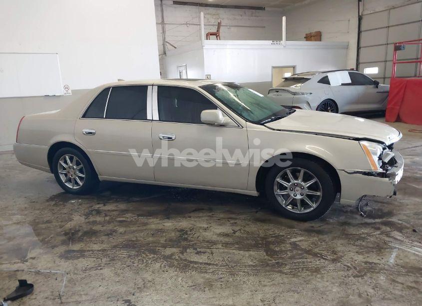 Photo 14 of 2011 Cadillac Dts LUXURY COLLECTION (VIN 1G6KD5E68BU151058)