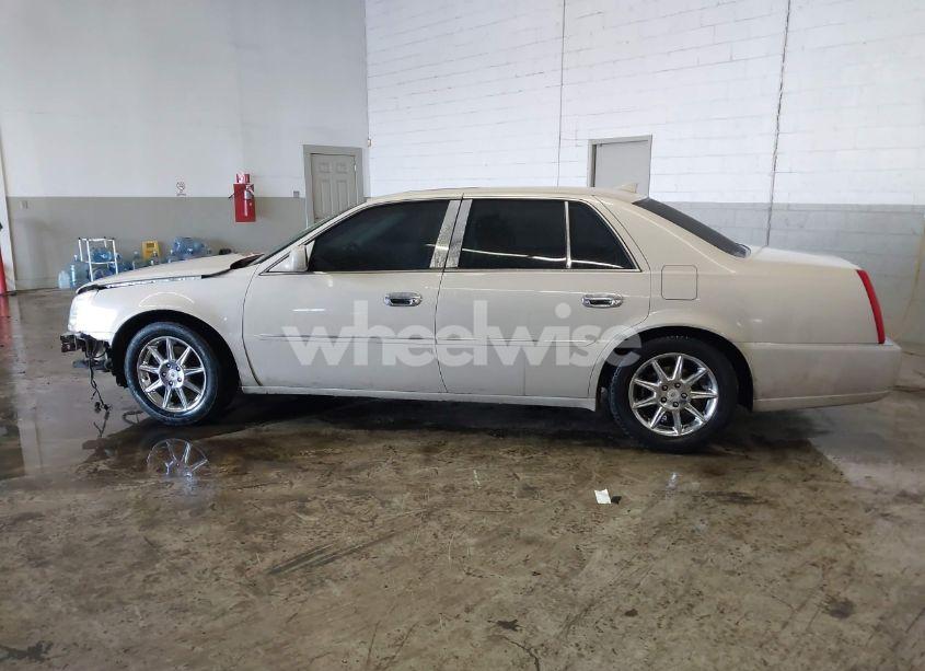 Photo 15 of 2011 Cadillac Dts LUXURY COLLECTION (VIN 1G6KD5E68BU151058)