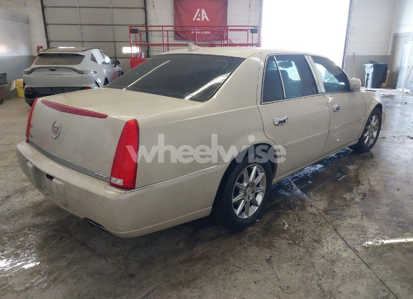 Photo 4 of 2011 Cadillac Dts LUXURY COLLECTION (VIN 1G6KD5E68BU151058)