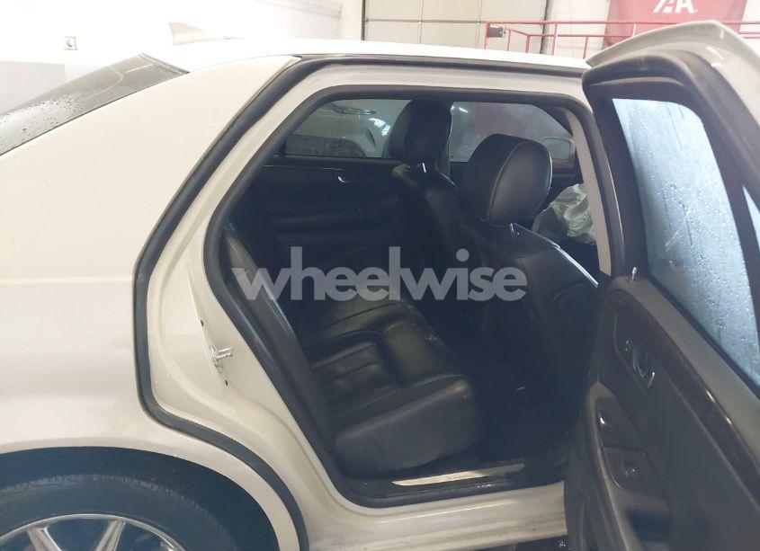 Photo 8 of 2011 Cadillac Dts LUXURY COLLECTION (VIN 1G6KD5E68BU151058)