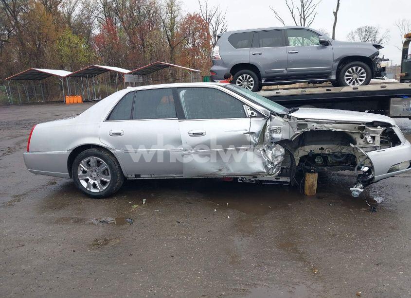 Photo 13 of 2011 Cadillac Dts LUXURY COLLECTION (VIN 1G6KD5E6XBU107790)