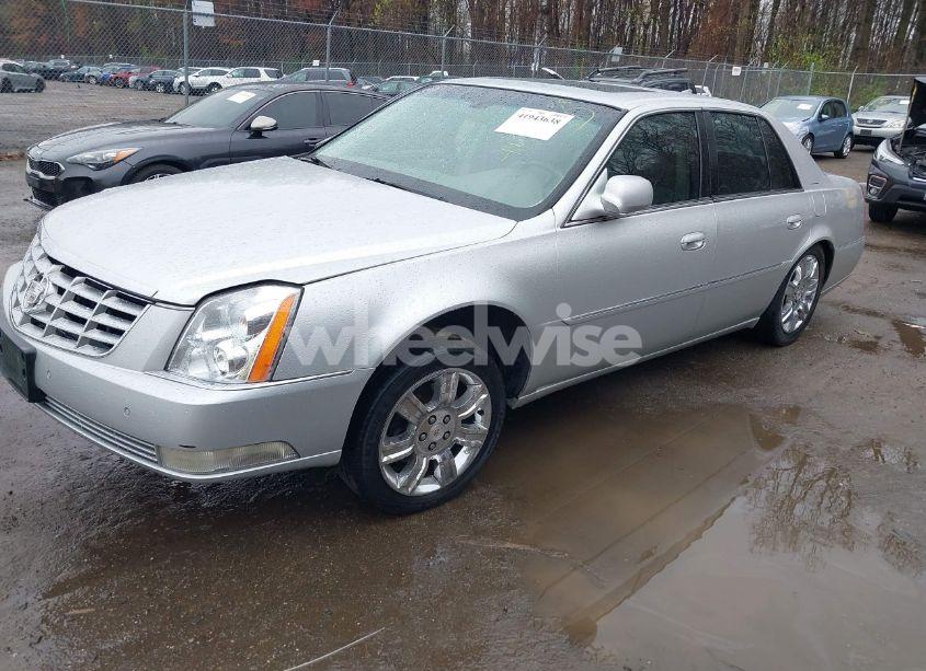 Photo 2 of 2011 Cadillac Dts LUXURY COLLECTION (VIN 1G6KD5E6XBU107790)