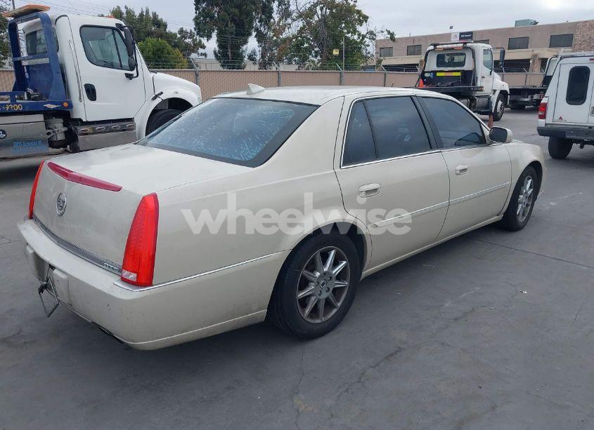 Photo 4 of 2011 Cadillac Dts LUXURY COLLECTION (VIN 1G6KD5E6XBU121382)