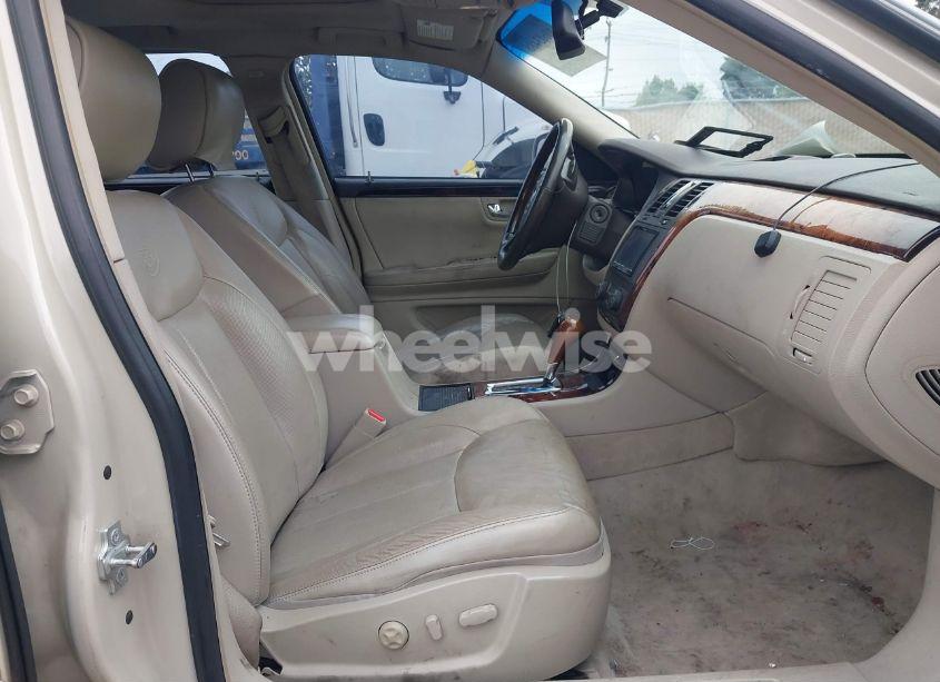 Photo 5 of 2011 Cadillac Dts LUXURY COLLECTION (VIN 1G6KD5E6XBU121382)