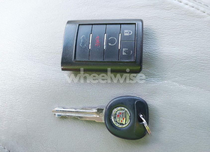 Photo 11 of 2010 Cadillac Dts LUXURY COLLECTION (VIN 1G6KD5EY0AU114294)