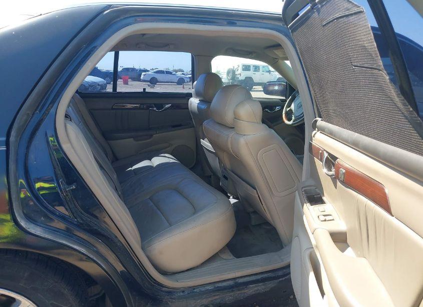 Photo 8 of 2004 Cadillac Deville DHS (VIN 1G6KE54Y24U147171)