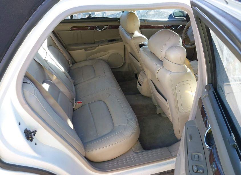 Photo 8 of 2004 Cadillac Deville DHS (VIN 1G6KE54Y94U146812)