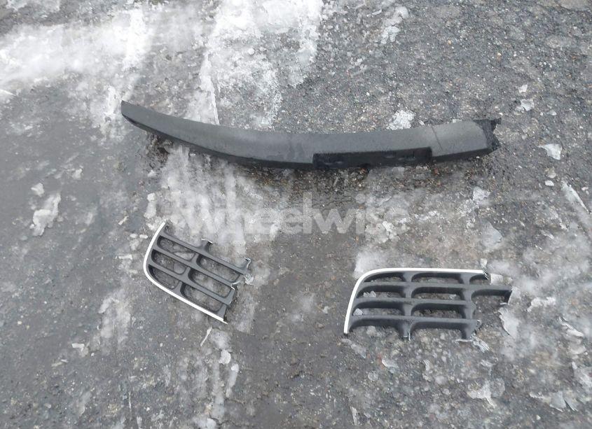 Photo 12 of 2004 Cadillac Deville DHS (VIN 1G6KE57Y14U167262)