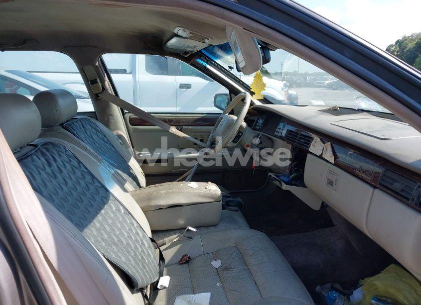 Photo 5 of 1996 Cadillac Deville CONCOURS (VIN 1G6KF5295TU233582)