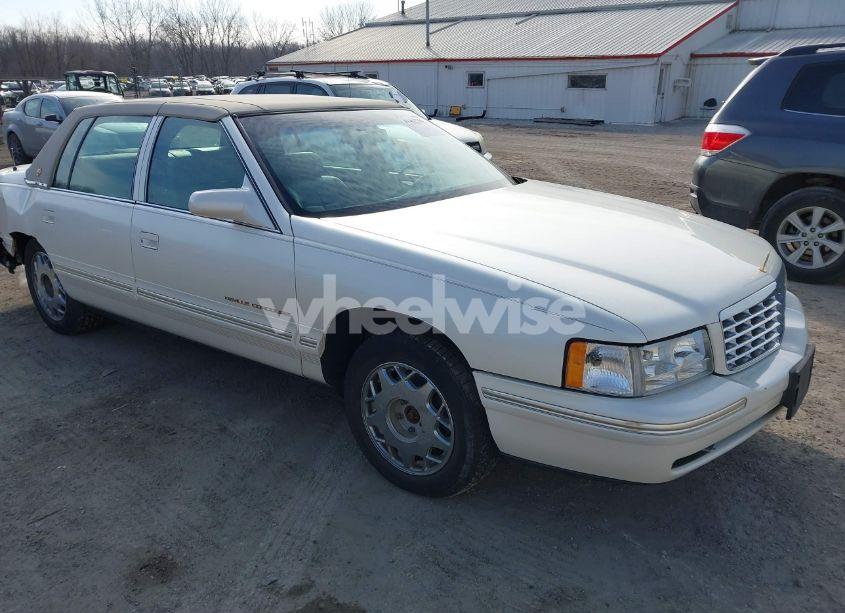 1997 Cadillac Deville CONCOURS (VIN 1G6KF5490VU232422) main photo