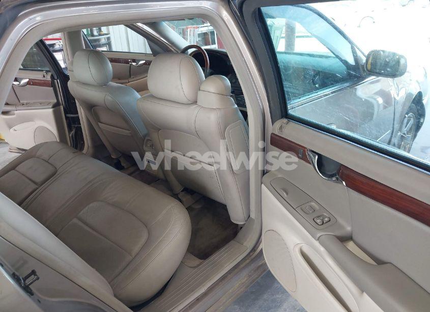 Photo 8 of 2001 Cadillac Deville DTS (VIN 1G6KF57911U263913)