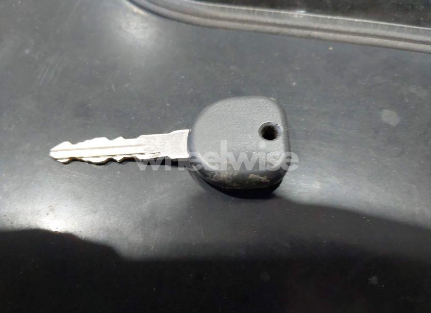 Photo 11 of 2002 Cadillac Deville DTS (VIN 1G6KF579X2U141648)