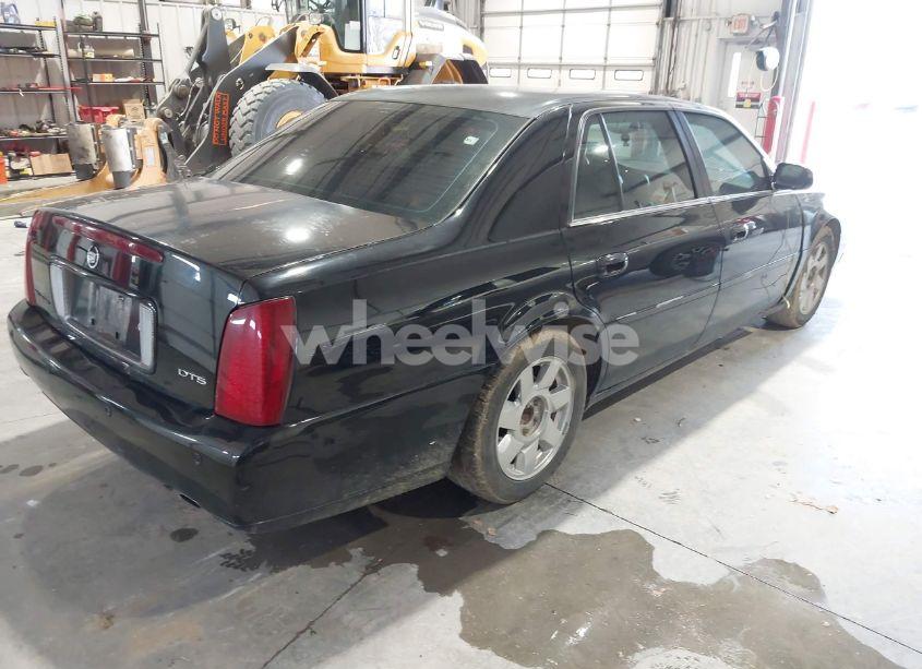 Photo 4 of 2002 Cadillac Deville DTS (VIN 1G6KF579X2U141648)
