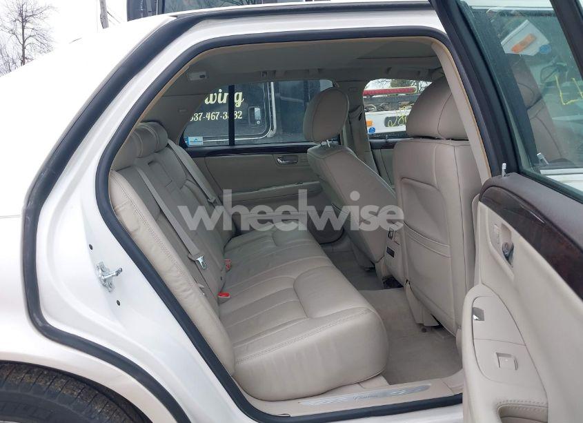 Photo 8 of 2011 Cadillac Dts PREMIUM COLLECTION (VIN 1G6KH5E62BU126967)