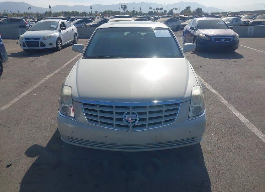 Photo 6 of 2011 Cadillac Dts PREMIUM COLLECTION (VIN 1G6KH5E65BU131774)