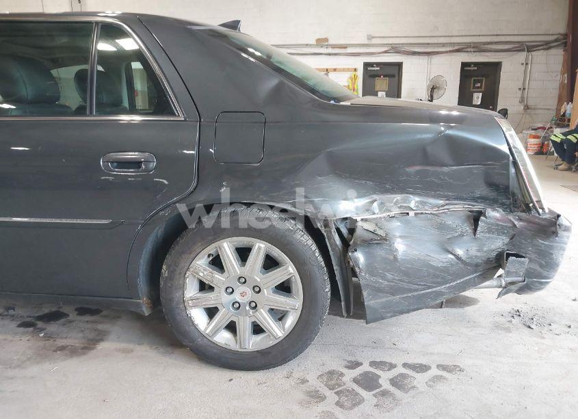 Photo 6 of 2011 Cadillac Dts PREMIUM COLLECTION (VIN 1G6KH5E68BU134202)