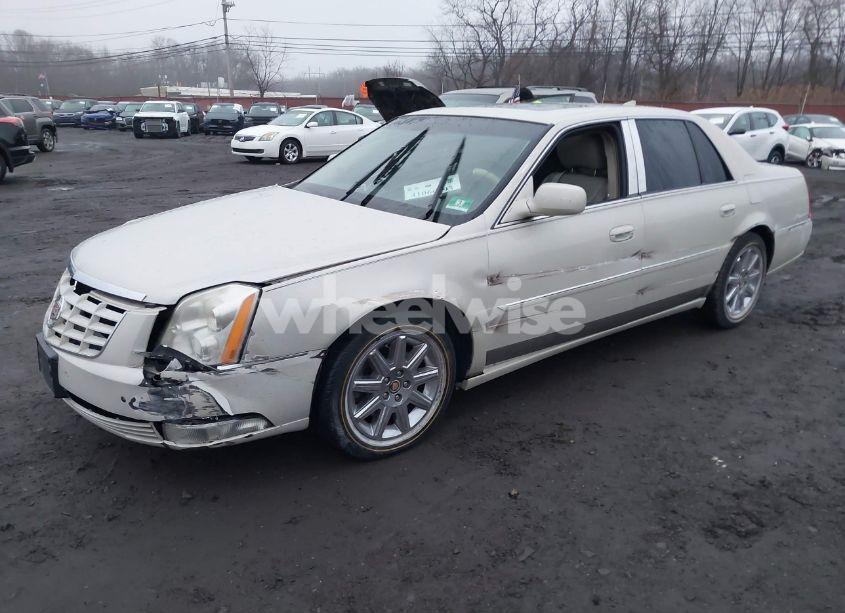 Photo 2 of 2011 Cadillac Dts PREMIUM COLLECTION (VIN 1G6KH5E69BU116100)