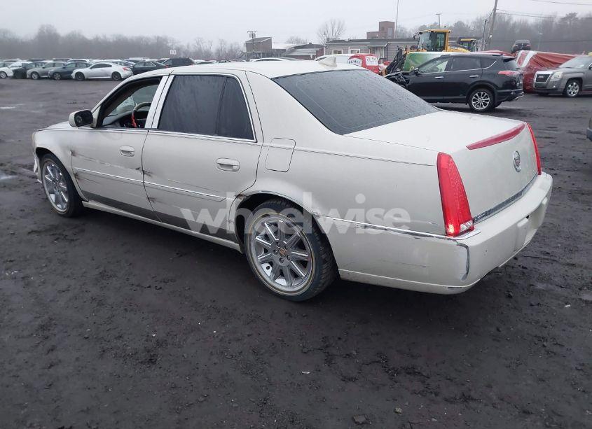 Photo 3 of 2011 Cadillac Dts PREMIUM COLLECTION (VIN 1G6KH5E69BU116100)
