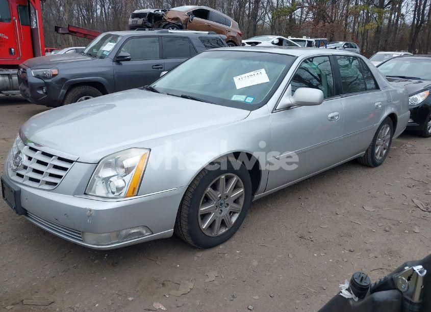 Photo 2 of 2011 Cadillac Dts PREMIUM COLLECTION (VIN 1G6KH5E6XBU128742)