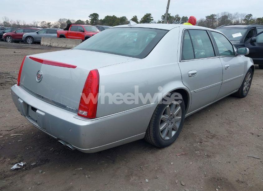 Photo 4 of 2011 Cadillac Dts PREMIUM COLLECTION (VIN 1G6KH5E6XBU128742)