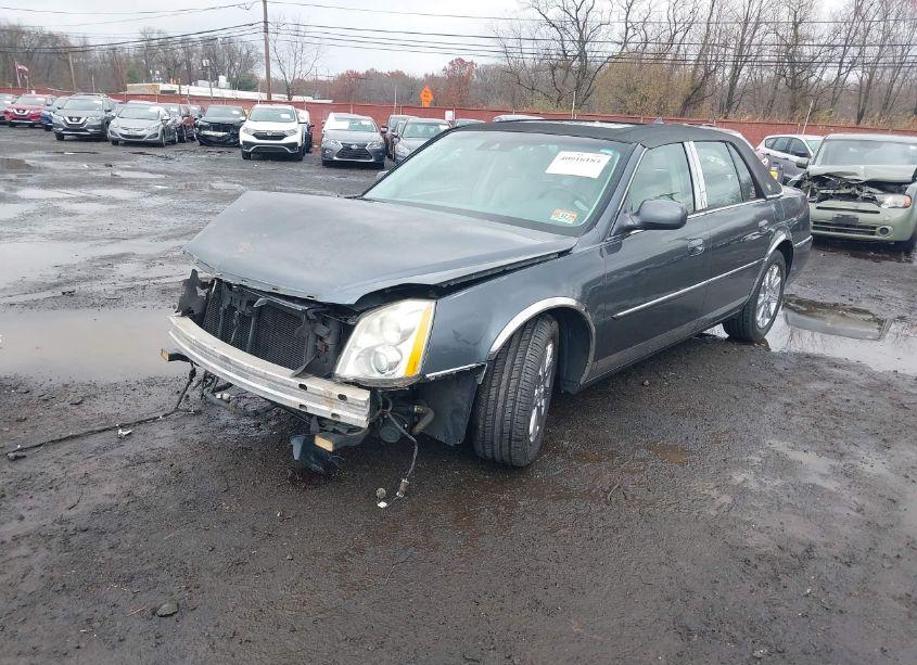 Photo 2 of 2010 Cadillac Dts PREMIUM COLLECTION (VIN 1G6KH5EY1AU116866)