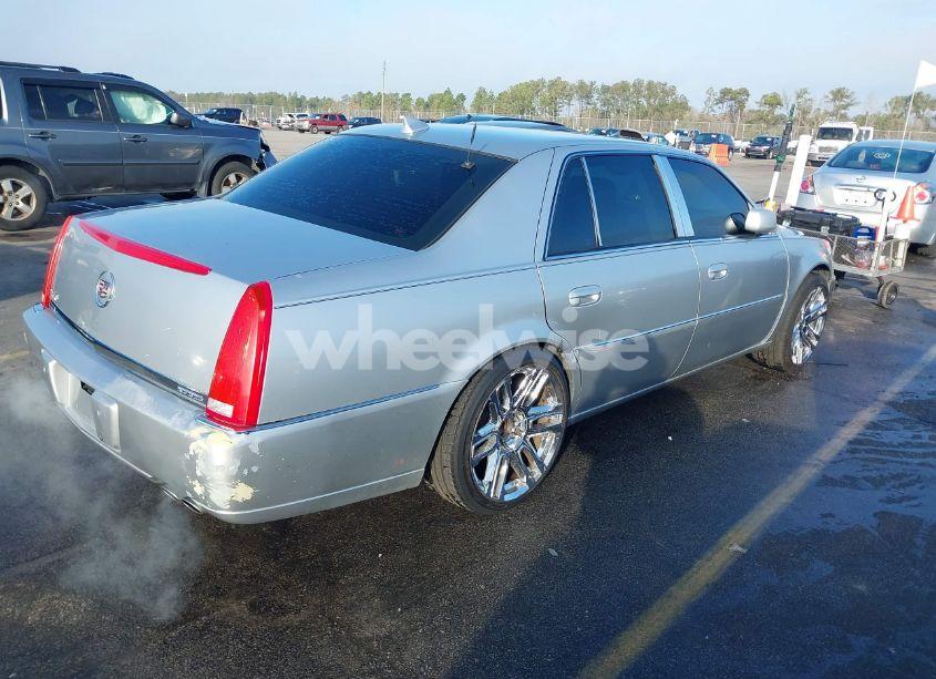 Photo 4 of 2010 Cadillac Dts PREMIUM COLLECTION (VIN 1G6KH5EY2AU135930)