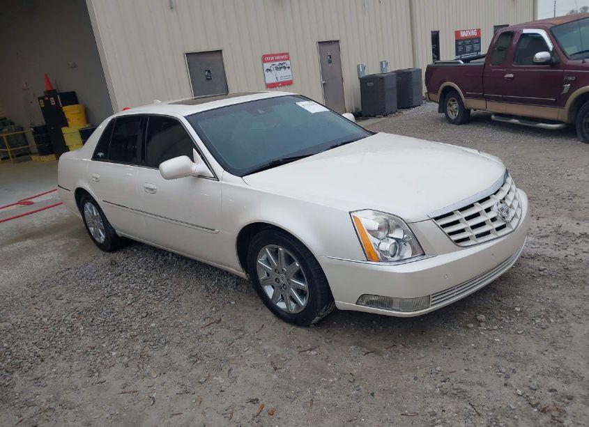 2010 Cadillac Dts PREMIUM COLLECTION (VIN 1G6KH5EY3AU125018) main photo