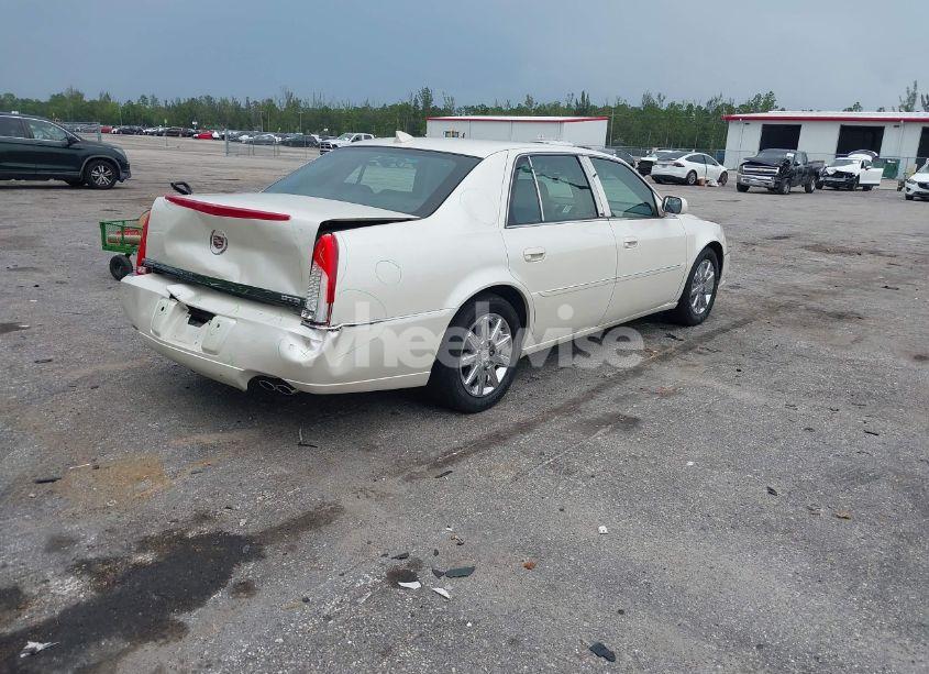 Photo 4 of 2010 Cadillac Dts PREMIUM COLLECTION (VIN 1G6KH5EY6AU120122)