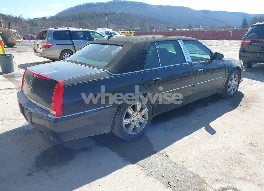 Photo 4 of 2011 Cadillac Dts PLATINUM COLLECTION (VIN 1G6KP5ESXBU126327)