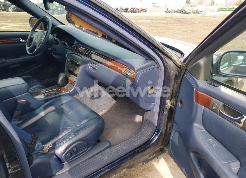 Photo 5 of 1999 Cadillac Seville STS (VIN 1G6KY5493XU913994)