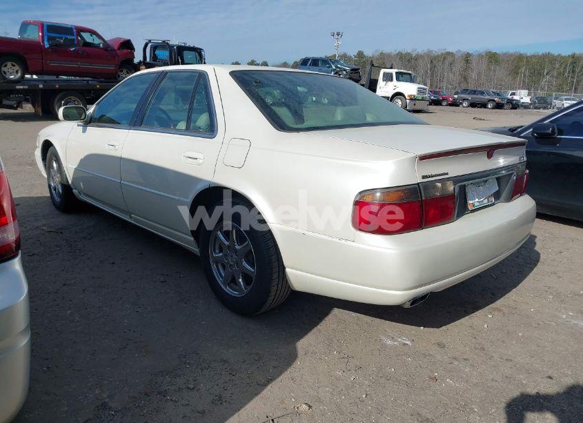 Photo 3 of 1999 Cadillac Seville STS (VIN 1G6KY5494XU933090)