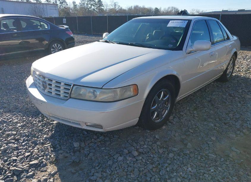 Photo 2 of 1999 Cadillac Seville STS (VIN 1G6KY5495XU931543)