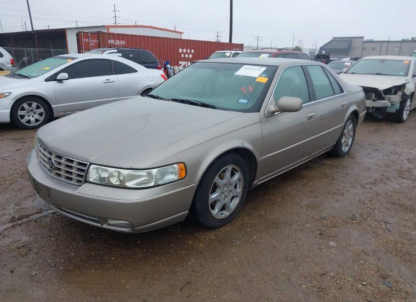 Photo 2 of 2002 Cadillac Seville STS (VIN 1G6KY549X2U160585)