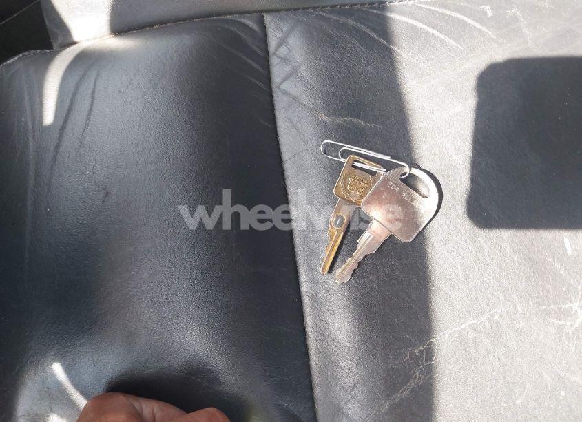 Photo 11 of 1993 Cadillac Allante (VIN 1G6VS3394PU100166)