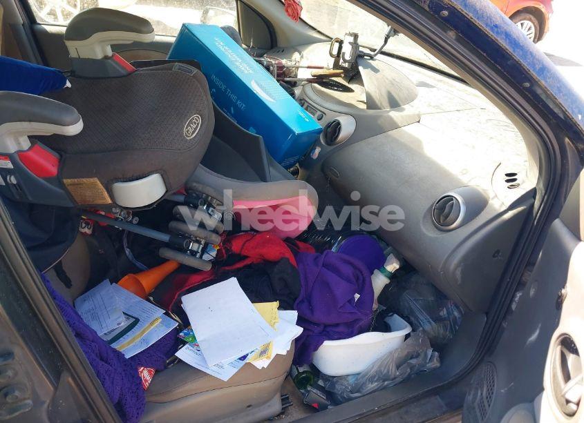 Photo 5 of 2005 Saturn Ion 2 (VIN 1G8AJ52F05Z154155)