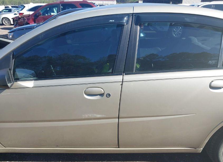 Photo 14 of 2004 Saturn Ion 2 (VIN 1G8AJ52F14Z163400)