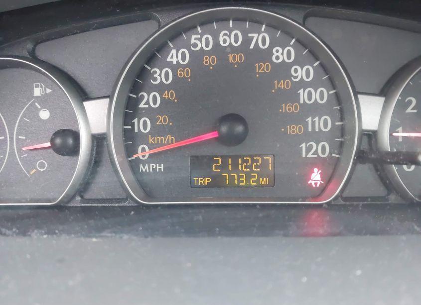 Photo 7 of 2004 Saturn Ion 2 (VIN 1G8AJ52F44Z227963)