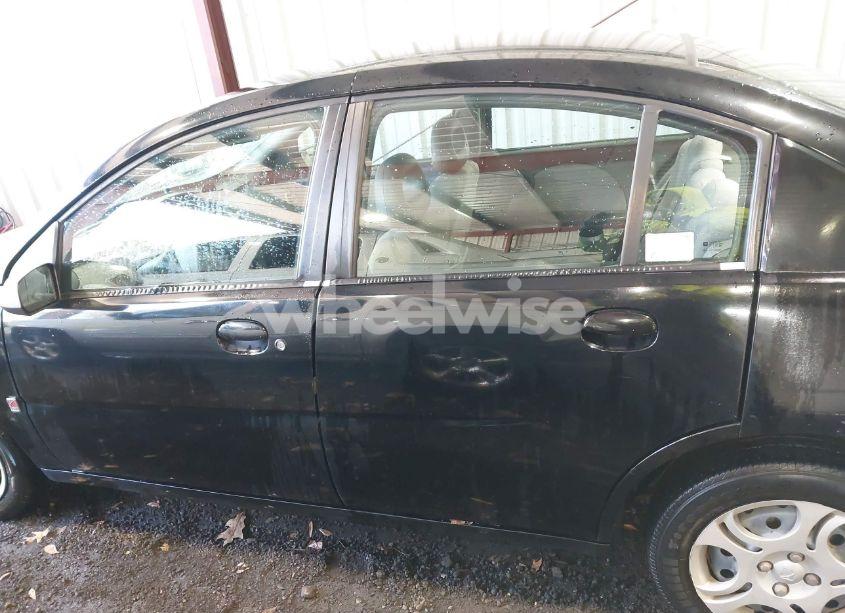 Photo 14 of 2005 Saturn Ion 2 (VIN 1G8AJ52F55Z136752)