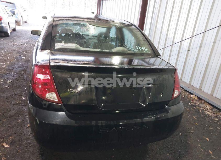 Photo 16 of 2005 Saturn Ion 2 (VIN 1G8AJ52F55Z136752)