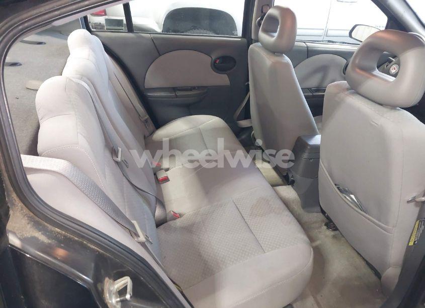 Photo 8 of 2005 Saturn Ion 2 (VIN 1G8AJ52F55Z136752)