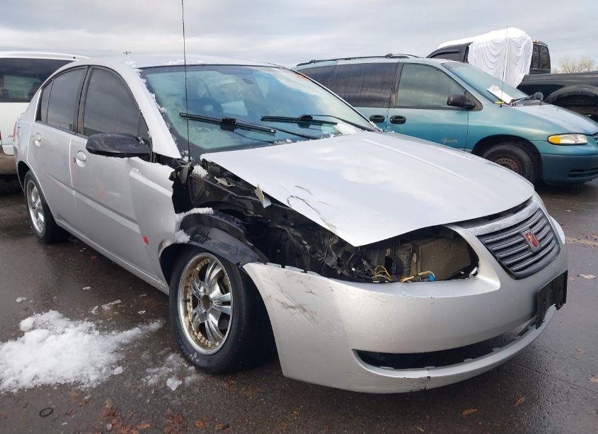 2005 Saturn Ion 2 (VIN 1G8AJ54F15Z100196) main photo