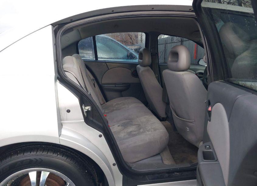 Photo 8 of 2005 Saturn Ion 2 (VIN 1G8AJ54F15Z100196)