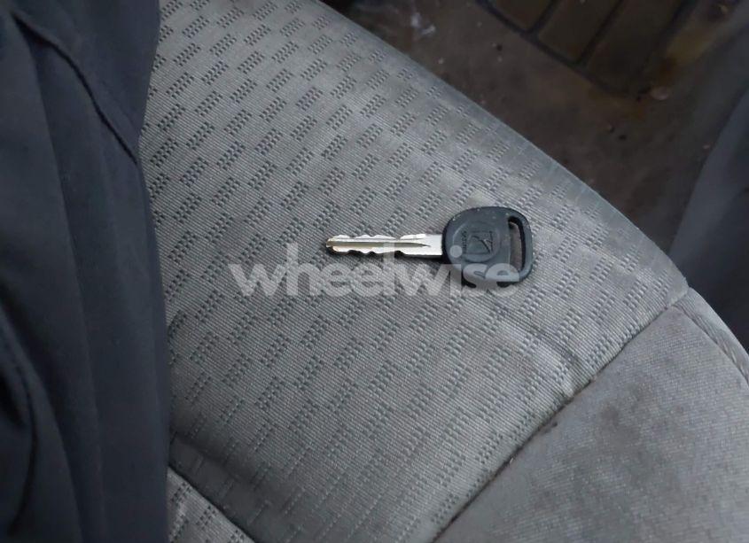 Photo 11 of 2006 Saturn Ion 2 (VIN 1G8AJ55F96Z174160)