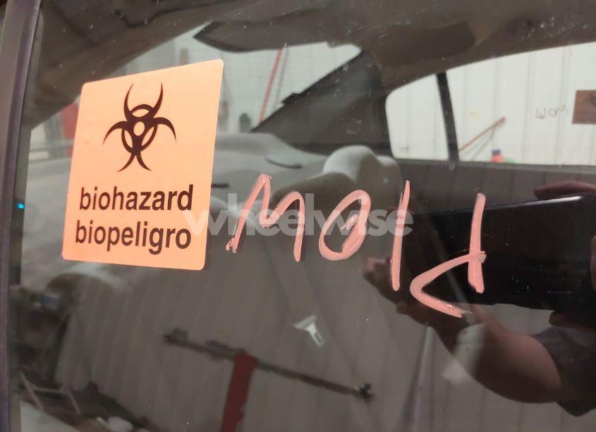 Photo 18 of 2006 Saturn Ion 3 (VIN 1G8AK55B76Z153835)