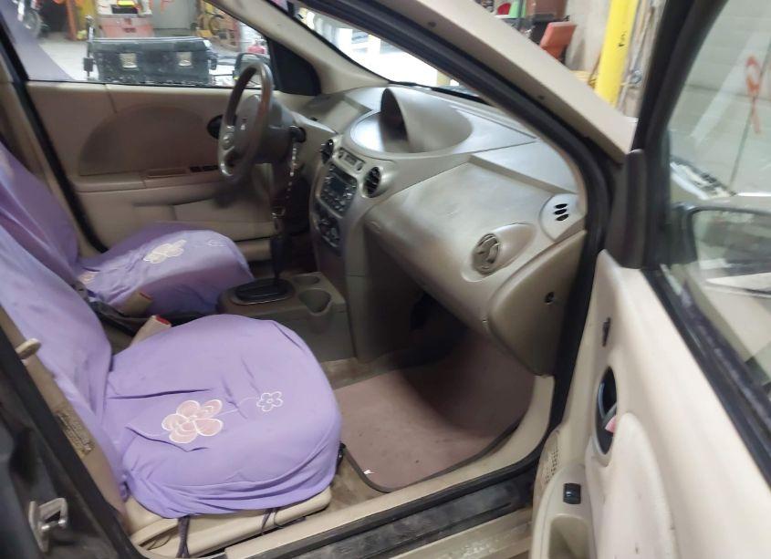 Photo 5 of 2004 Saturn Ion 3 (VIN 1G8AL52F14Z121366)